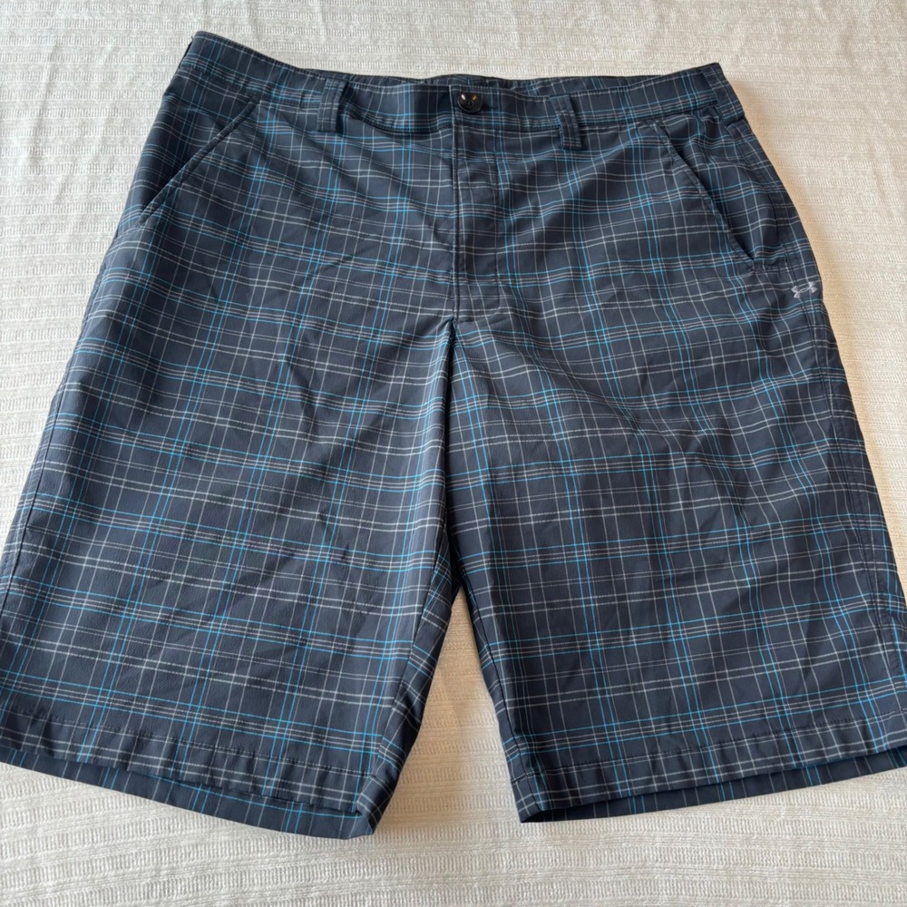 Under Armour Mens Plaid Golf Shorts Black Blue Size 36 Flat Front Stretch